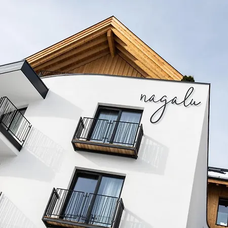 Nagalu ホテル 4*