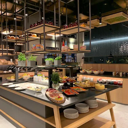 Nagalu 酒店 4*