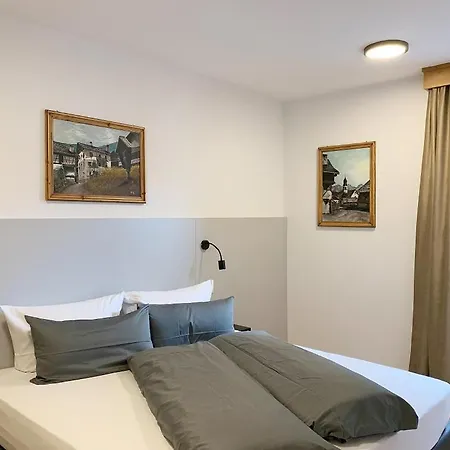 Nagalu Hotel Fiss
