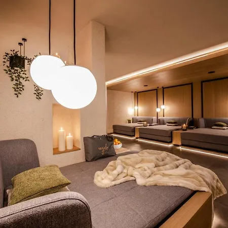 Nagalu Hotel Fiss
